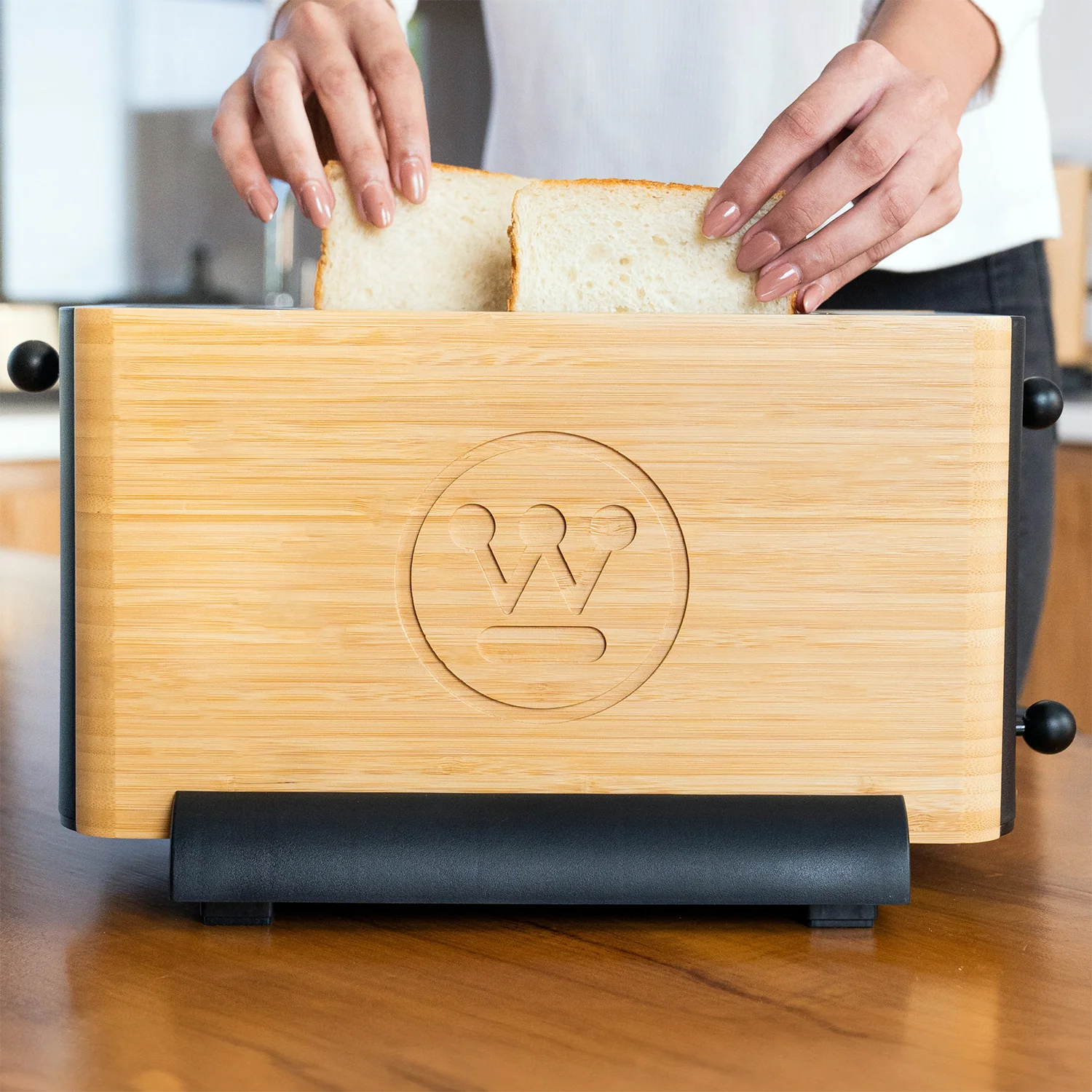 Westinghouse Bamboo Toaster with Extra-Long Slots & Adjustable Browning Control - 1400W