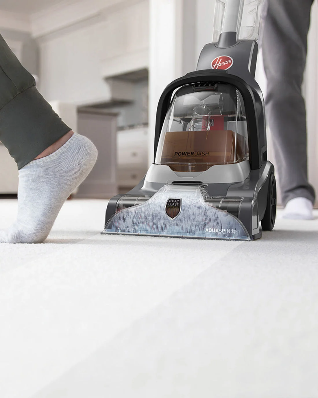 Hoover CDCW-PDME, PowerDash Compact Carpet Washer – SpinScrub Technology, AutoMix, Extra-Long Hose
