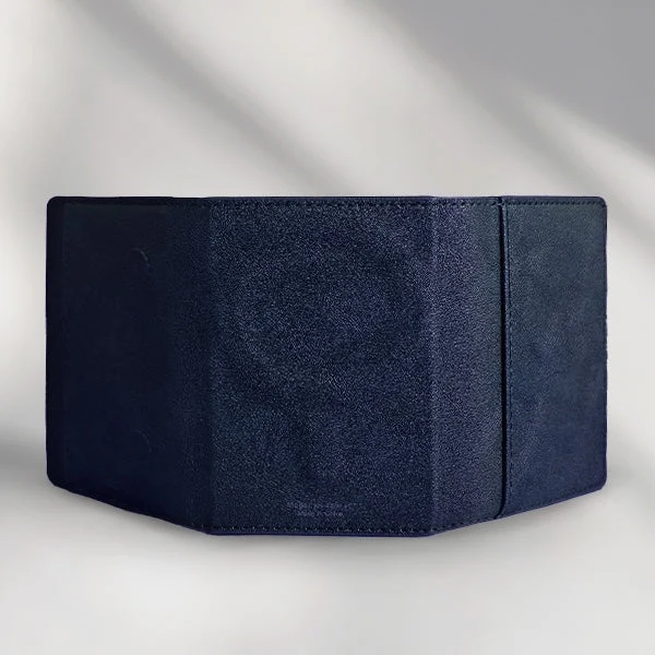 Engage, Tri-Fold MagSafe Wallet