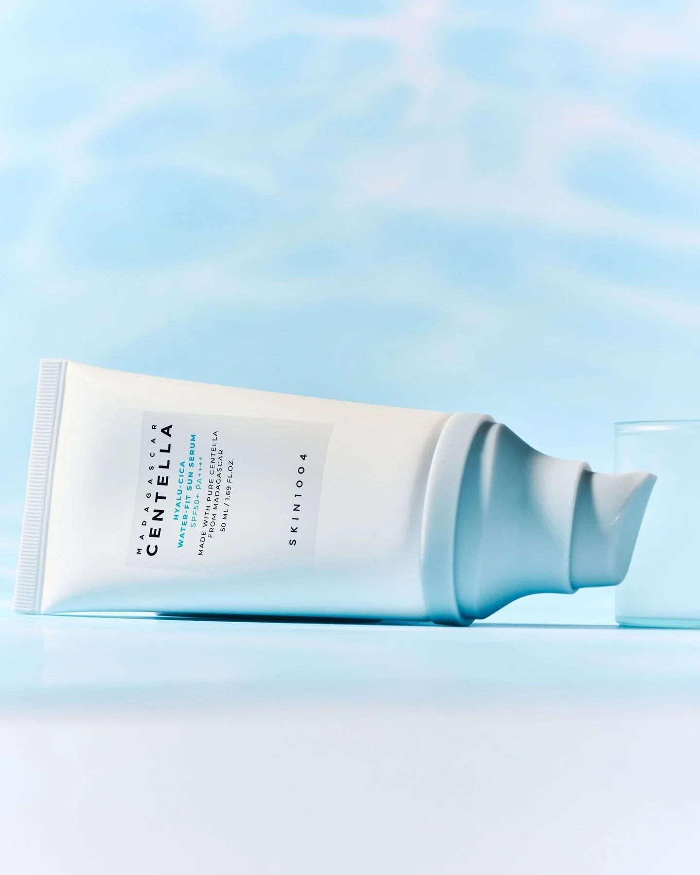 SKIN1004, Madagascar Centella Hyalu-Cica Water-Fit Sun Serum, 50ml