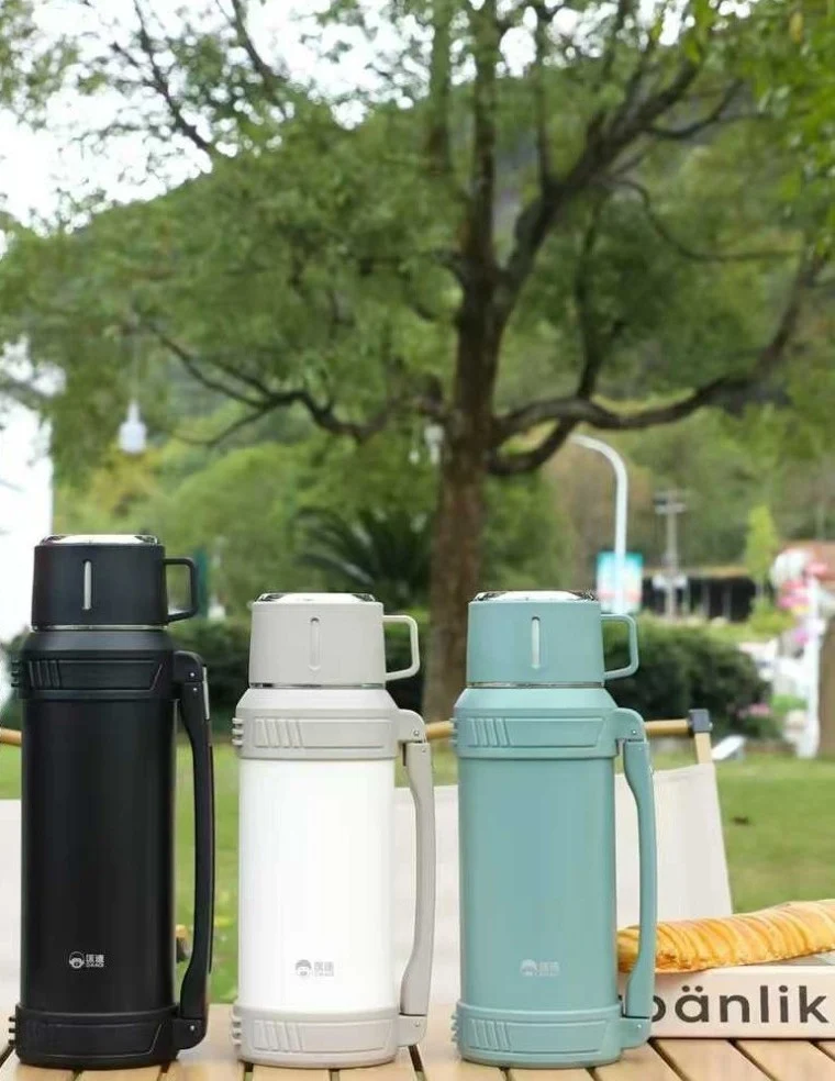 D.Kadi KD9110 Vacuum Bottle 2000ML with Carry Strap - White