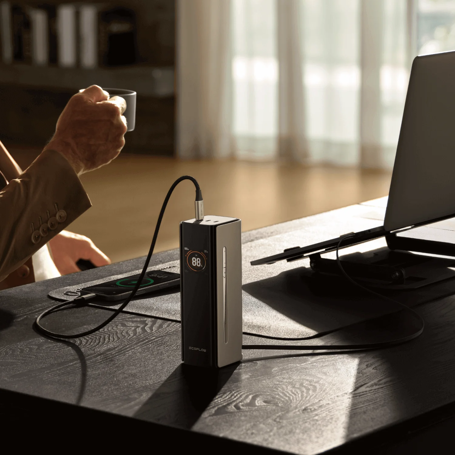 EcoFlow RAPID Pro Power Bank (27,650mAh, 300W, 140W Built-in Cable) - Silver