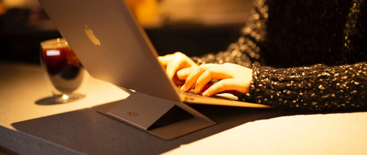 MOFT Laptop Stand