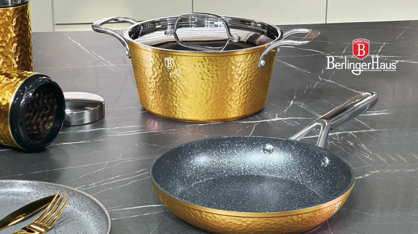Berlinger Haus Hammered Cooking Set 9 Pcs Set Casseroles (30+26+22 cm) + Fry Pan (30+26+22 cm) - Gold