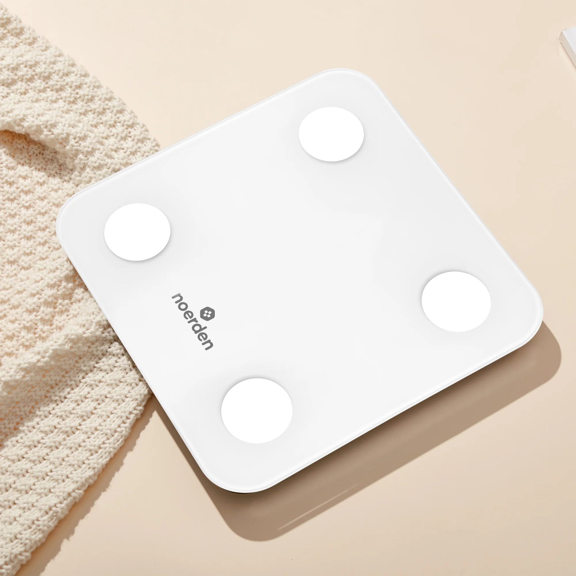 Noerden MINIMI+ Smart Body Scale – 16 Metrics, Heart Rate & Bluetooth Sync