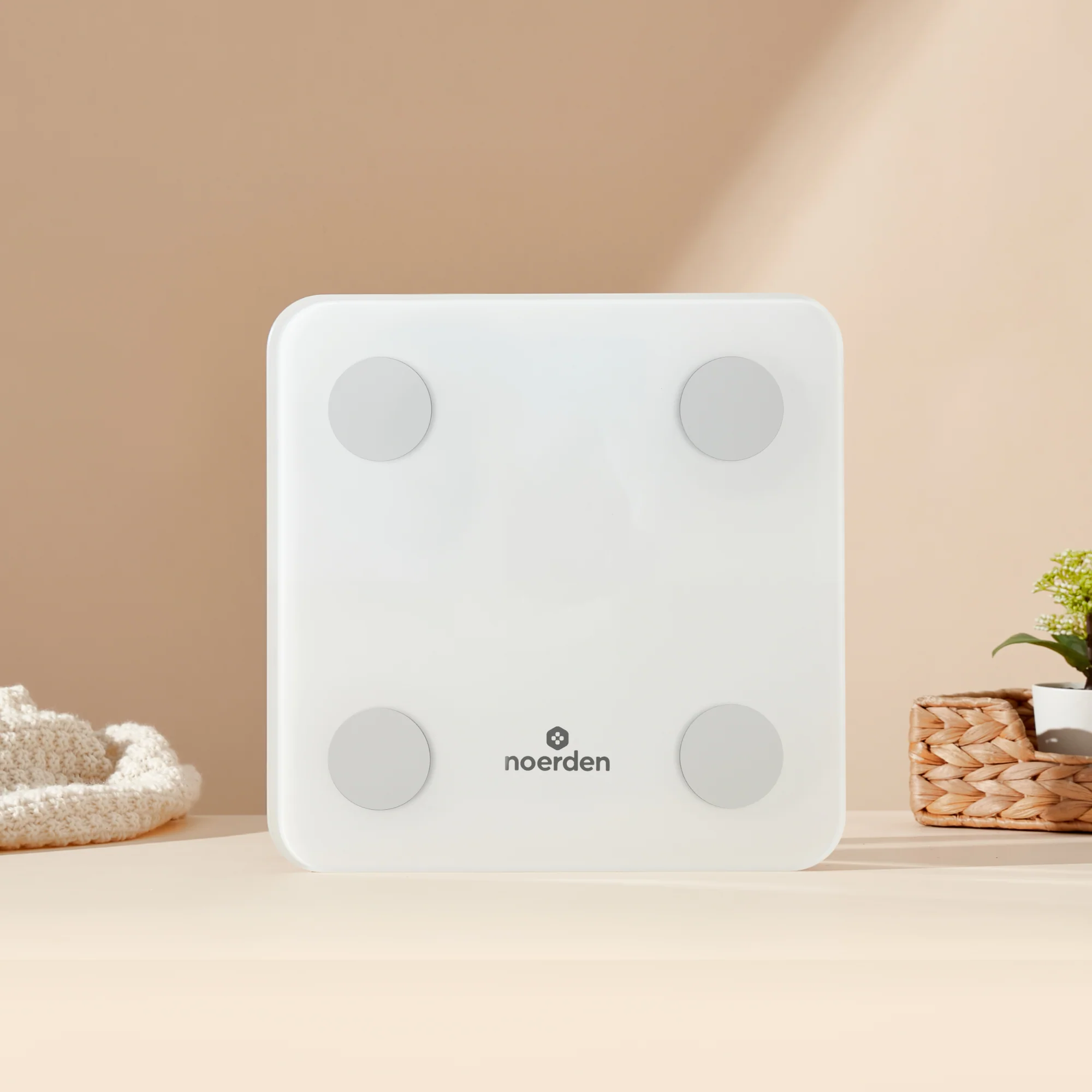 Noerden MINIMI+ Smart Body Scale – 16 Metrics, Heart Rate & Bluetooth Sync