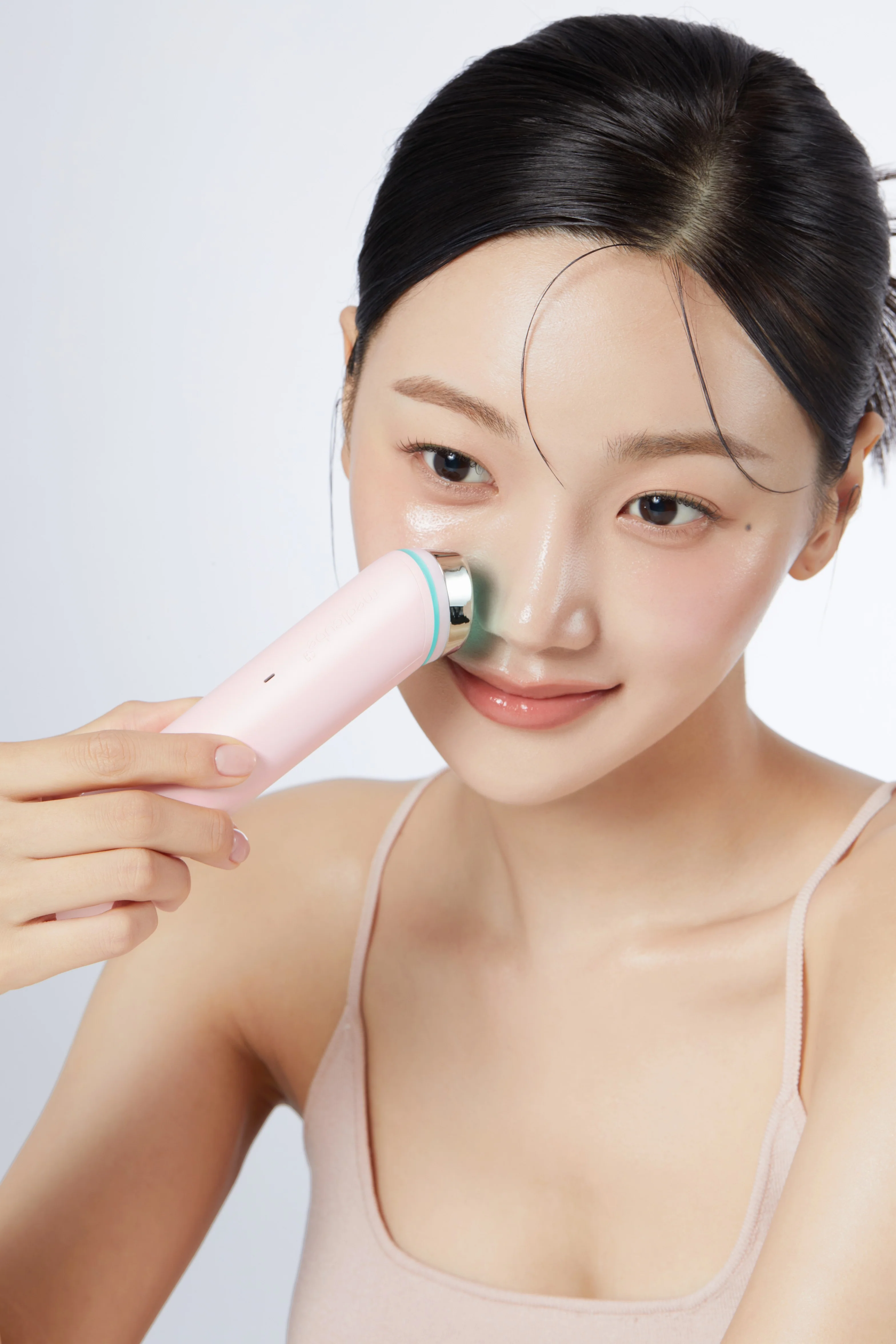 MEDICUBE AGE BOOSETER-R BOOSTER PRO PINK