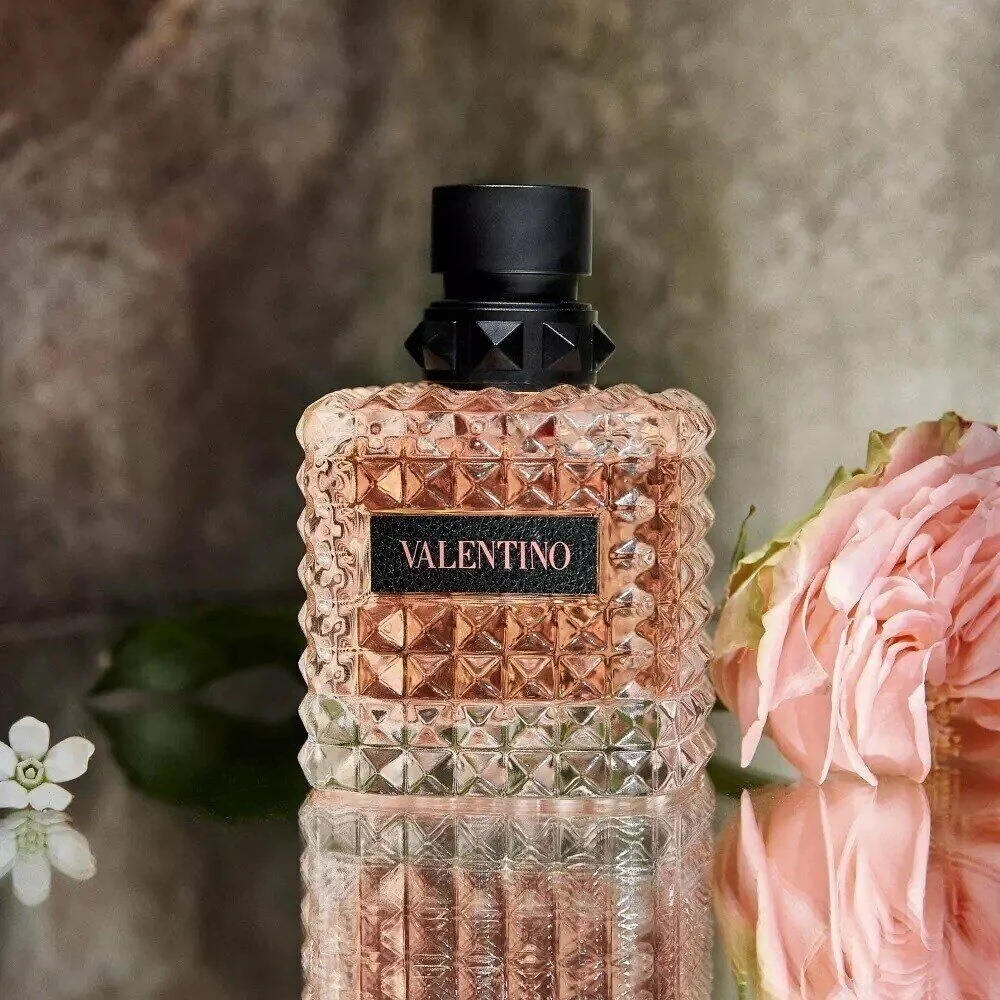 Donna-Born-in-Roma-coral-fantasy-la-jolie-perfumes06.webp