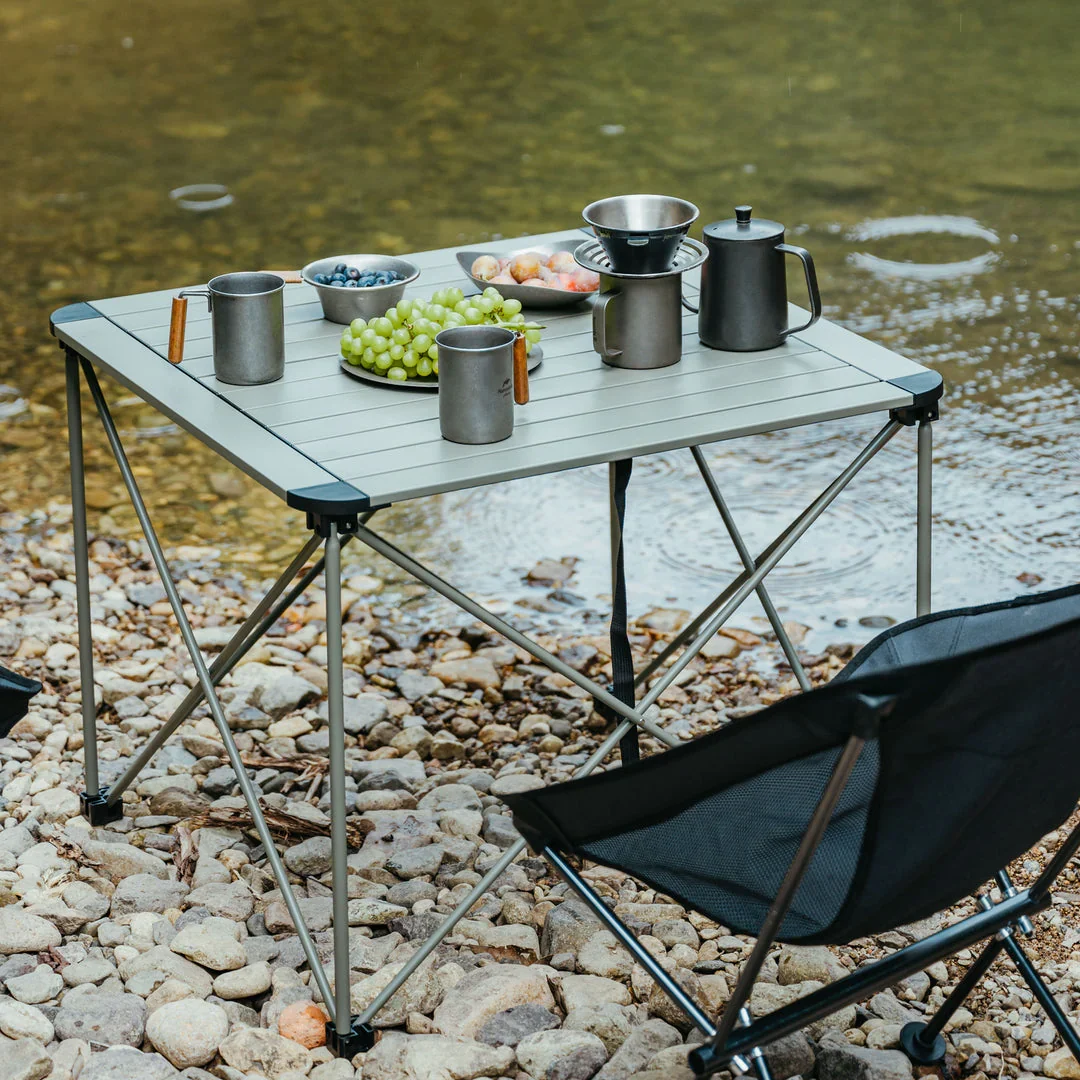 Naturehike Yamami L03 Casual Folding Table - Grey (Large) (69.5*69.5*56)